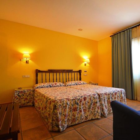 Hotel Can Ceret Sant Pere Pescador Exterior photo